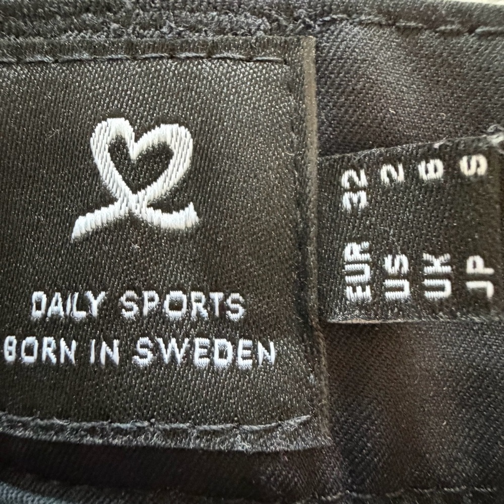 Daily Sport Black Golf Pants Size 2 Athleisure Golfcore Stretch Activewear - Picture 4 of 11
